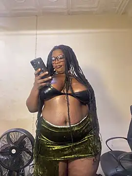 CurvyCocoxxx online show from 05/20/26, 05:57