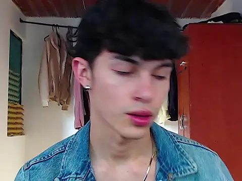 john vichenso online show from 09/19/25, 09:26