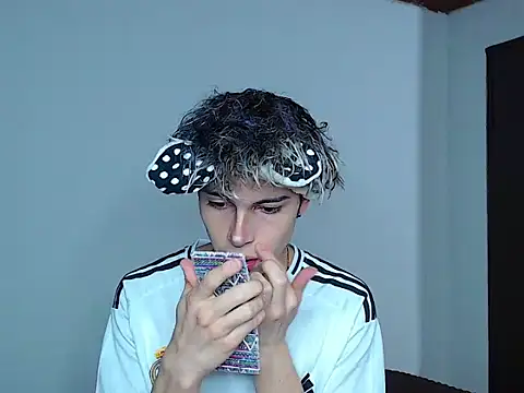 john vichenso online show from 11/26/25, 11:17