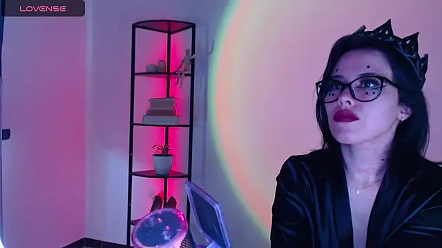 girldom online show from 09/09/25, 03:22