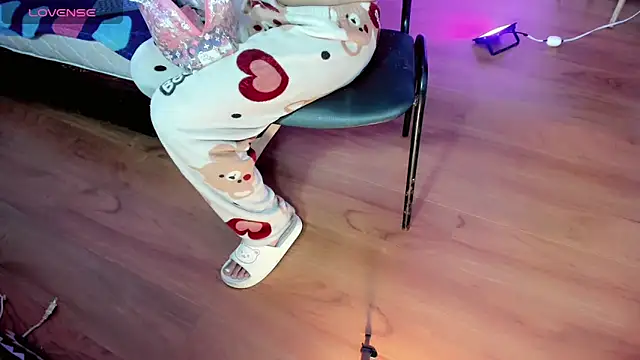 Britany montiel online show from 04/14/26, 07:20