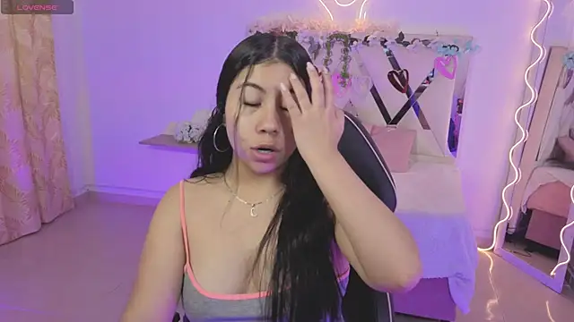 ZURY TAY online show from 10/13/25, 11:54