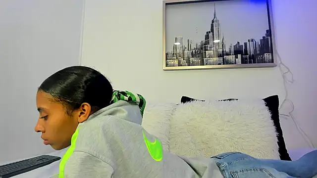 sarah ashbourne online show from 10/06/25, 12:35