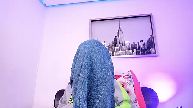 sarah ashbourne online show from 10/15/25, 05:35