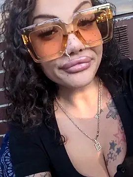 Av3ryyBe3 online show from 06/17/26, 12:13