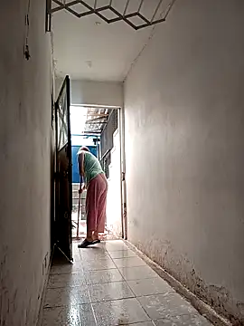 Lady 16 online show from 12/04/25, 03:10