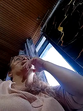 Lady 16 online show from 02/18/26, 10:06