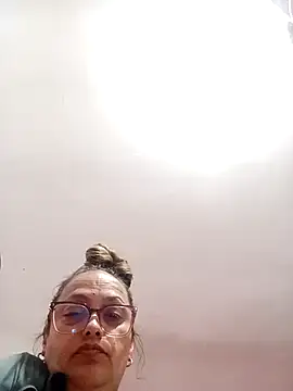 Lady 16 online show from 02/25/26, 10:30