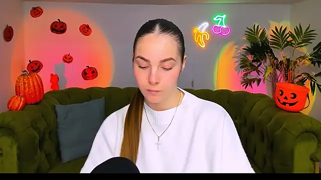 rad rebel  online show from 11/08/25, 06:02