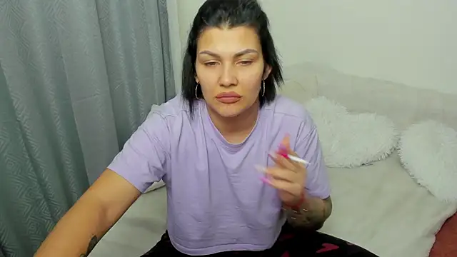 MiaKiittyy online show from 02/12/26, 11:00