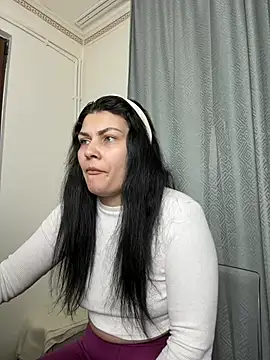 MiaKiittyy online show from 03/12/26, 11:11