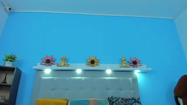 neferet opal online show from 12/20/25, 11:12