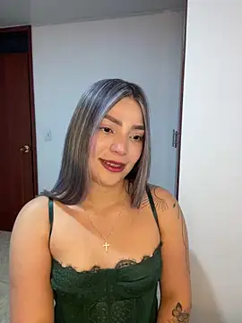 Snapshot of Chantel_sam chatting on 10/15/25, 04:12 Chantel sam online show from 10/15/25, 04:12