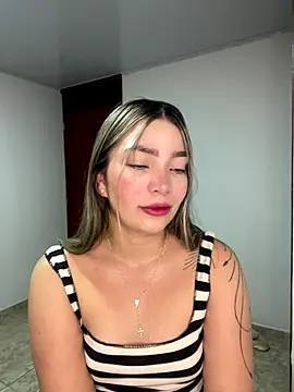 Snapshot of Chantel_sam chatting on 11/28/25, 03:53 Chantel sam online show from 11/28/25, 03:53