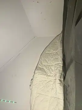 Snapshot of TwinklustbyEmi chatting on 03/03/26, 02:07 TwinklustbyEmi online show from 03/03/26, 02:07