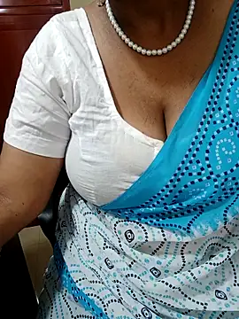 tami lavanya online show from 09/22/25, 04:36