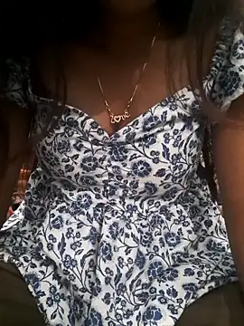 Aarti-kumri online show from 01/17/26, 05:49