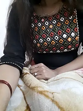 Aarti-kumri online show from 02/07/26, 02:04