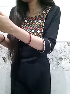 Aarti-kumri online show from 02/19/26, 06:04