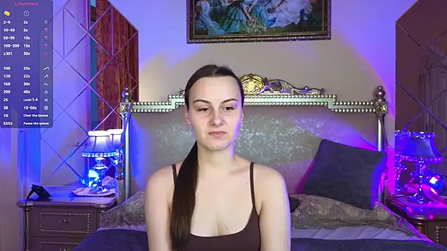 Kelly Cartier online show from 11/23/25, 11:21