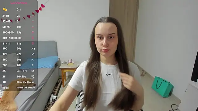 Kelly Cartier online show from 02/19/26, 05:42