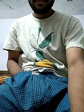 Snapshot of mayur_raaje chatting on 10/27/25, 08:29 mayur raaje online show from 10/27/25, 08:29