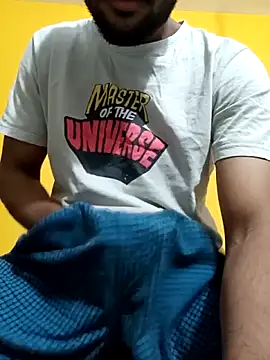 Snapshot of mayur_raaje chatting on 11/17/25, 04:57 mayur raaje online show from 11/17/25, 04:57