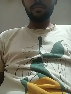 Snapshot of mayur_raaje chatting on 06/05/26, 04:24 mayur raaje online show from 06/05/26, 04:24