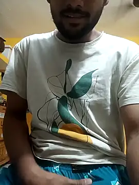 Snapshot of mayur_raaje chatting on 06/06/26, 12:32 mayur raaje online show from 06/06/26, 12:32