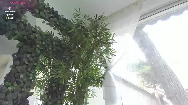 Lexi Storm online show from 04/11/26, 07:45