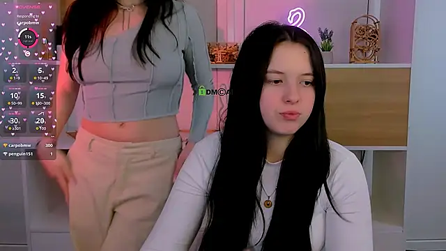 Snapshot of amanda-miki chatting on 12/18/25, 07:47 amanda-miki online show from 12/18/25, 07:47