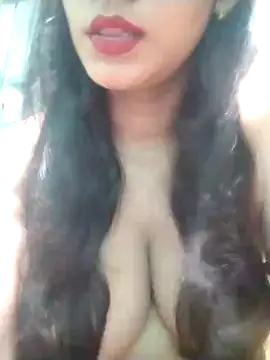 Snapshot of BerryOnFire chatting on 10/02/25, 08:32 BerryOnFire online show from 10/02/25, 08:32