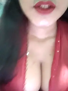 Snapshot of BerryOnFire chatting on 02/16/26, 07:48 BerryOnFire online show from 02/16/26, 07:48