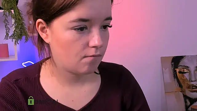 nika-still online show from 10/18/25, 10:38