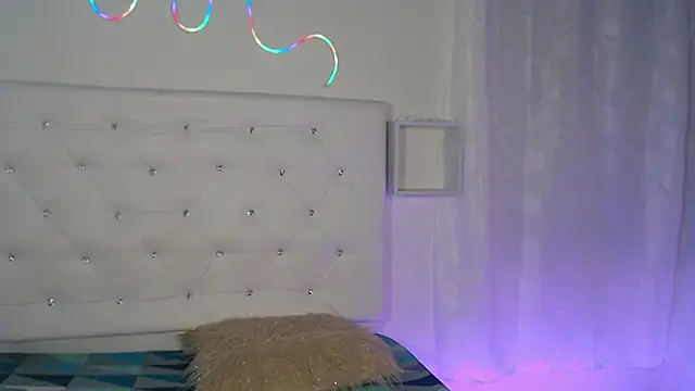 tatixxxvega online show from 10/11/25, 01:31