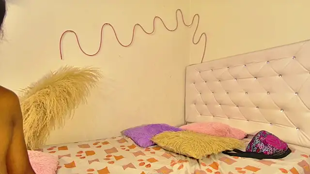 tatixxxvega online show from 10/25/25, 01:18