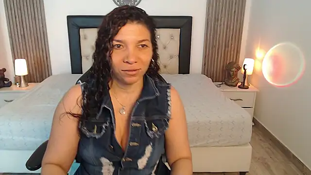 Serena Houstonn online show from 12/20/25, 11:17