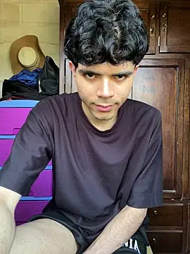 Axel-Mejia online show from 11/10/25, 06:29