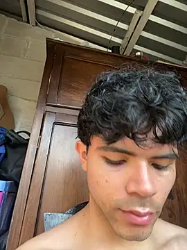 Axel-Mejia online show from 12/03/25, 08:40