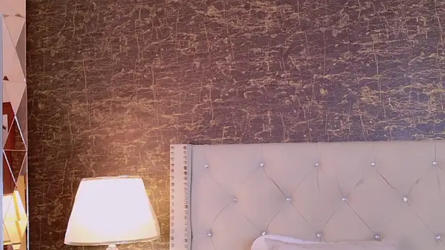 IrinaVelvet online show from 11/04/25, 04:28