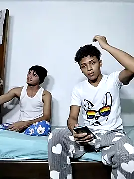 Snapshot of Manuel_Mateus1 chatting on 11/10/25, 02:43 Manuel Mateus1 online show from 11/10/25, 02:43