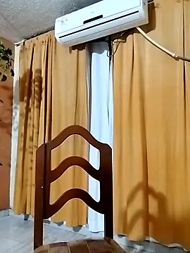 Snapshot of Manuel_Mateus1 chatting on 11/13/25, 12:53 Manuel Mateus1 online show from 11/13/25, 12:53