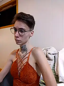 HoneySquirrel online show from 03/31/26, 08:31