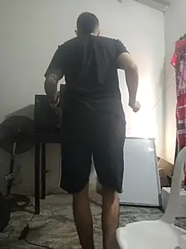 Snapshot of giannis090 chatting on 09/14/25, 08:41 giannis090 online show from 09/14/25, 08:41