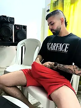 Snapshot of giannis090 chatting on 11/27/25, 08:22 giannis090 online show from 11/27/25, 08:22