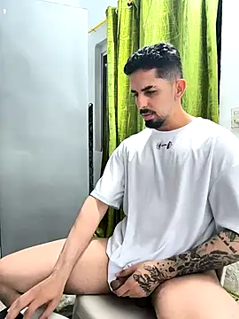 giannis090 online show from 04/24/26, 06:27