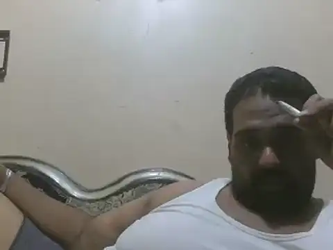 elpoop7305 online show from 06/05/26, 10:15