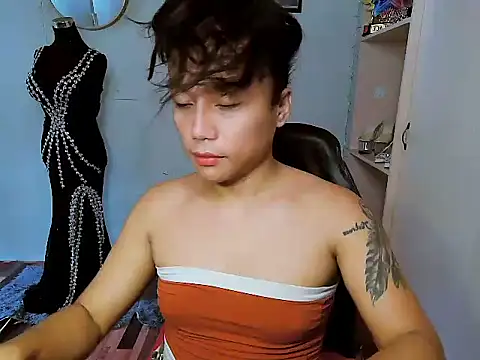 YourNikkieXxx online show from 12/18/25, 05:02