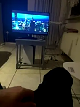 Snapshot of geilheit12 chatting on 12/16/25, 08:25 geilheit12 online show from 12/16/25, 08:25