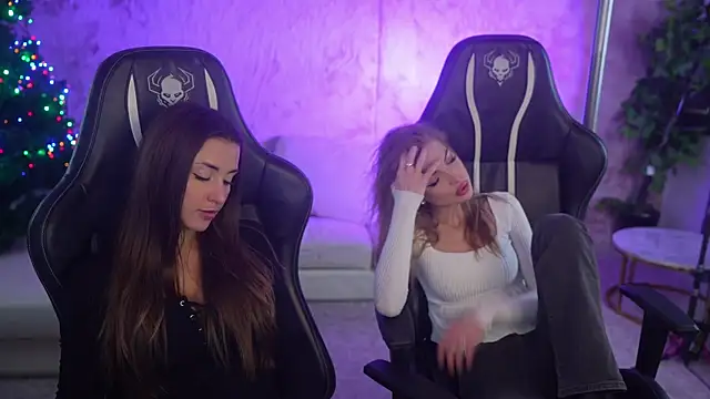 Luna secretgirl online show from 12/23/25, 08:23